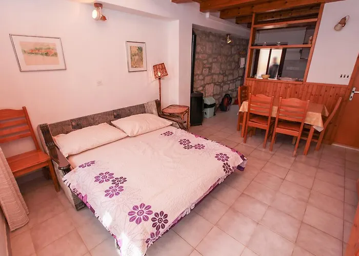 Viki Lejlighed Podobuče